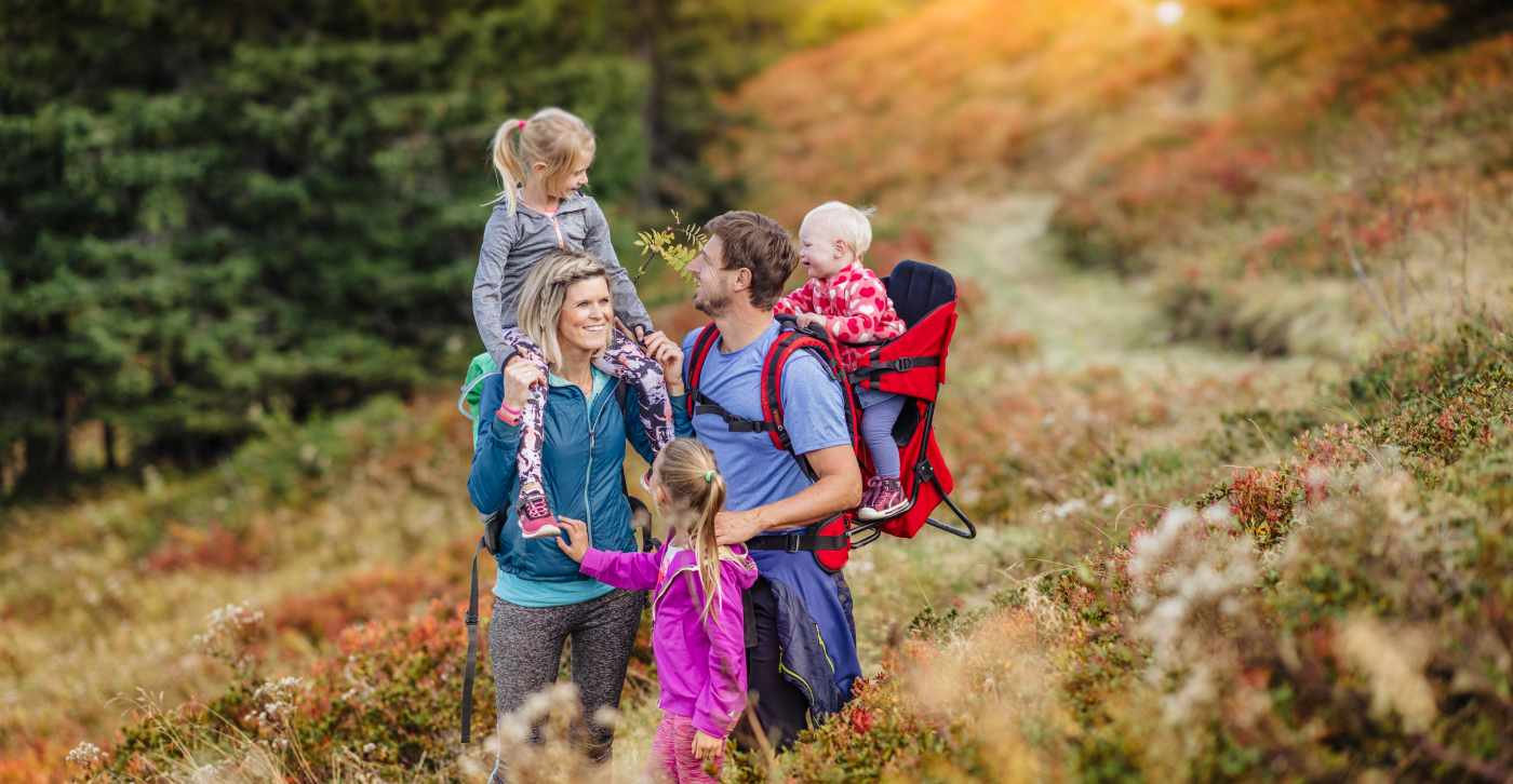 Wanderung Familie mit Kind am Rittisberg