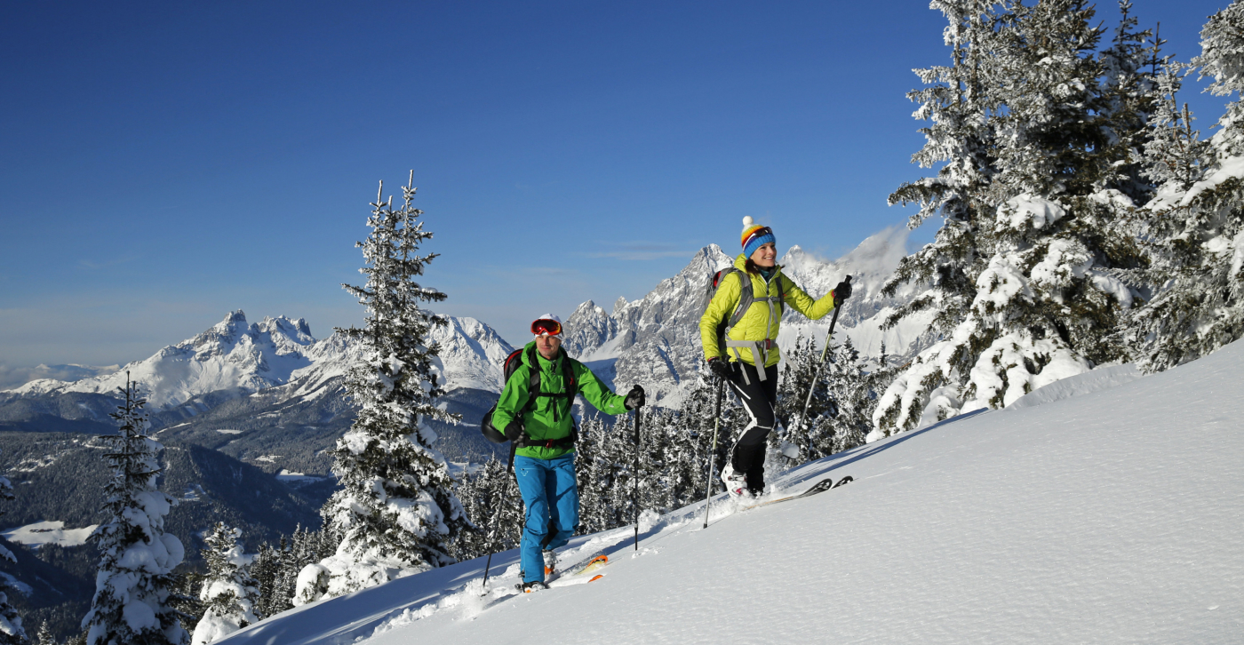 Zwei Skitourengeher am Rittisberg in der Ramsau