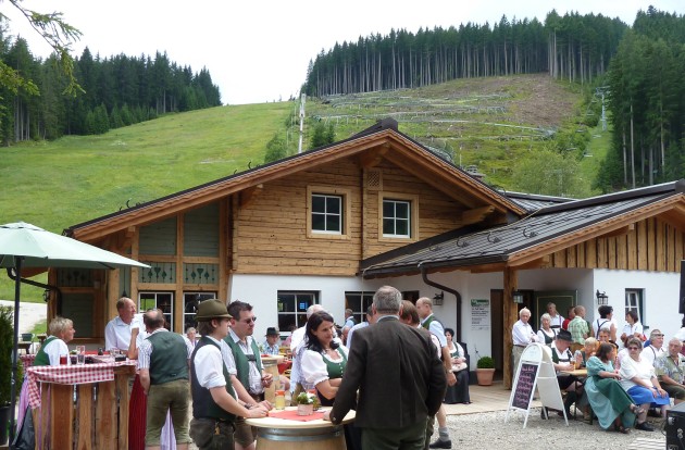 Waldcafé und Liftstüberl Ramsau mit großer Sonnenterrasse