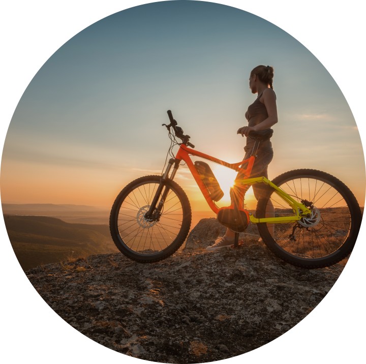 Bike-Fahrerin © shutterstock.com 