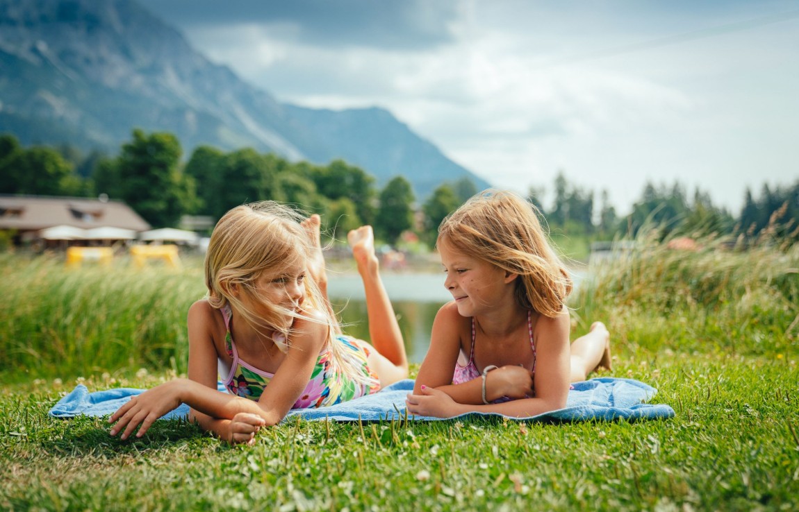 Schwimmen und Plantschen für Groß und Klein am Ramsau Beach