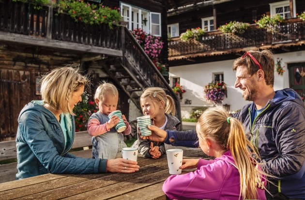 Familienzeit im Urlaub in Österreich