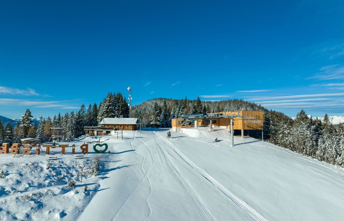 Bergbahn im Skigebiet Rittisberg